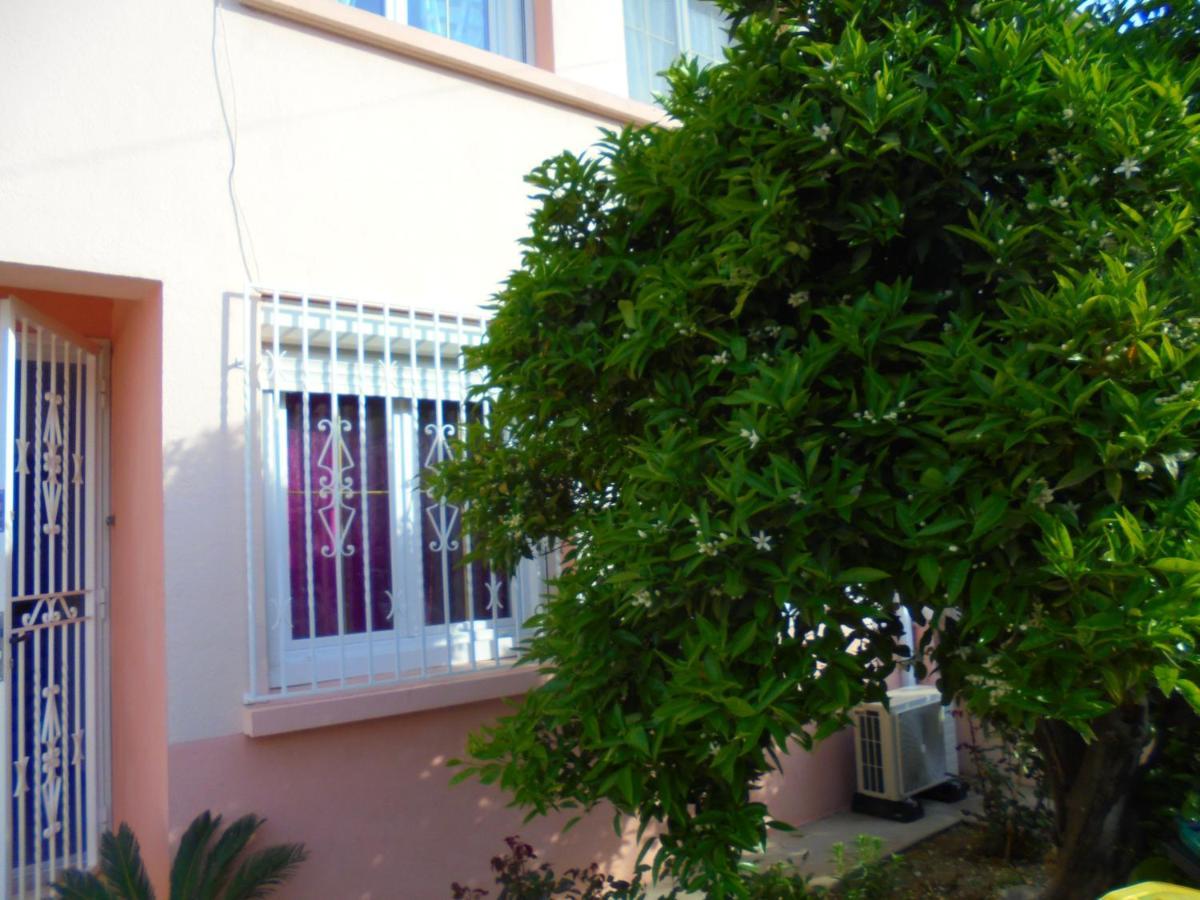CHAMBRE CONFORTABLE,Près Gare TVG,PARKING,pt déjeuner Perpiñán Exterior foto