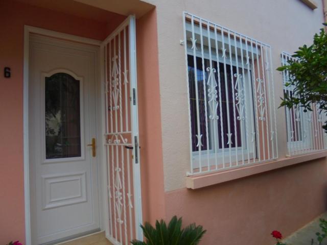 CHAMBRE CONFORTABLE,Près Gare TVG,PARKING,pt déjeuner Perpiñán Exterior foto